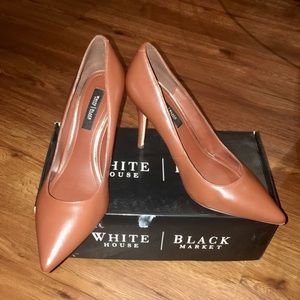Olivia Rich Mahogany Pump
